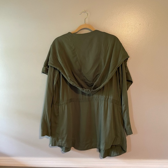 Billabong - Picture 7 of 8